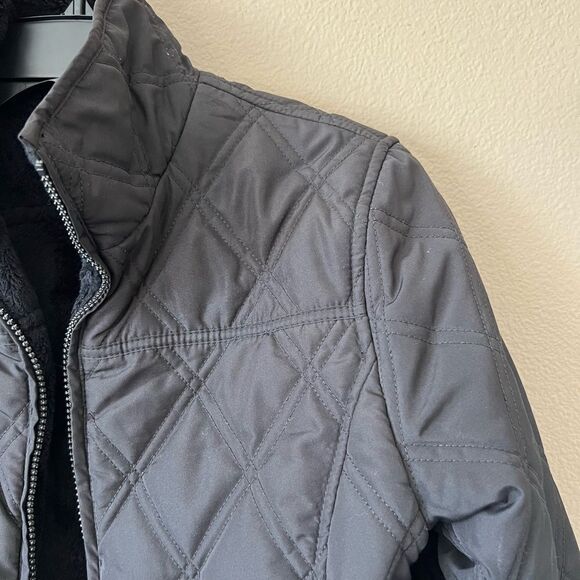 Weatherproof Reversible Quilted / Faux Fur Jacket - Picture 7 of 8